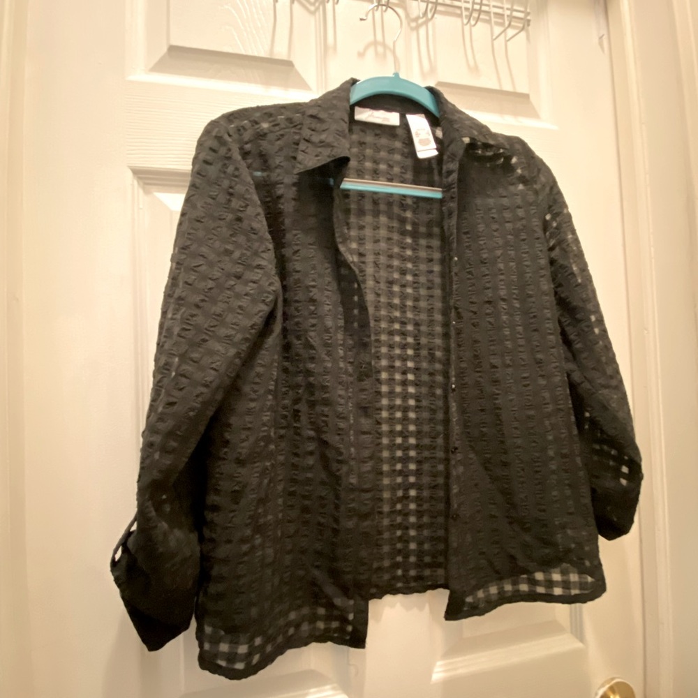 Lightweight button down
